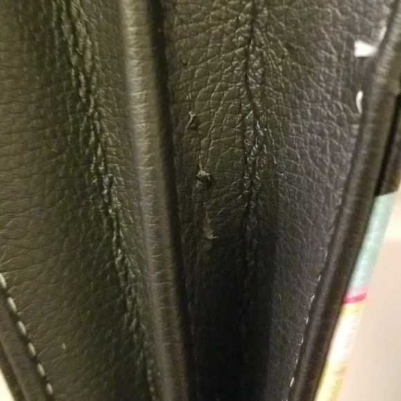 Betsey Johnson Purse with Dog Face Removable strap Excellent Condition. NWOT - Picture 10 of 12